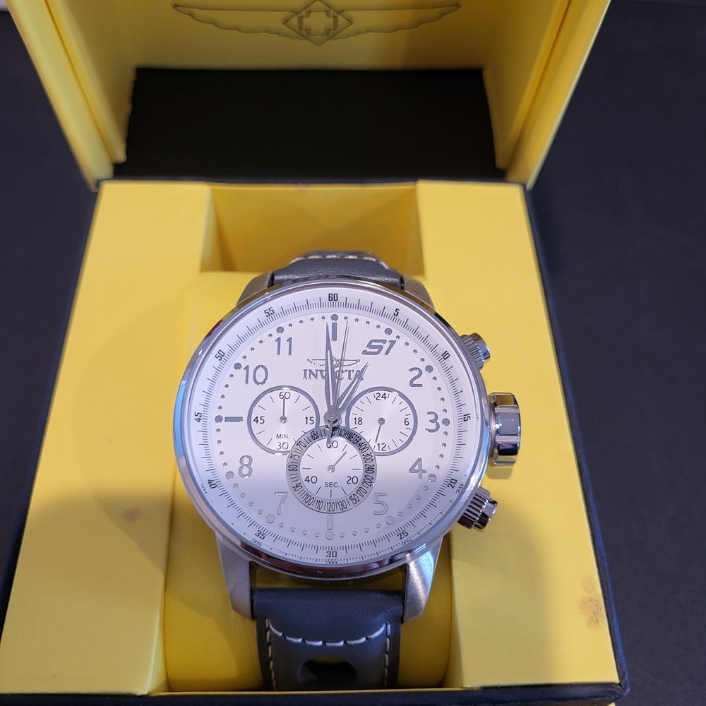 Gray Invicta Men's Watch